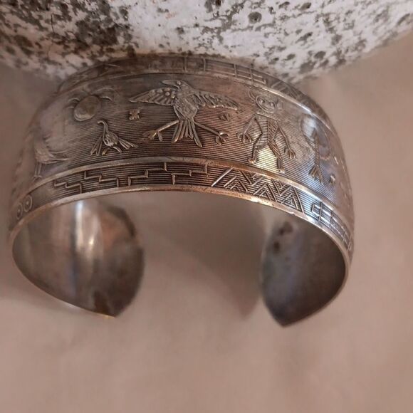 Cuff Bracelet Native Ispired - Picture 8 of 8